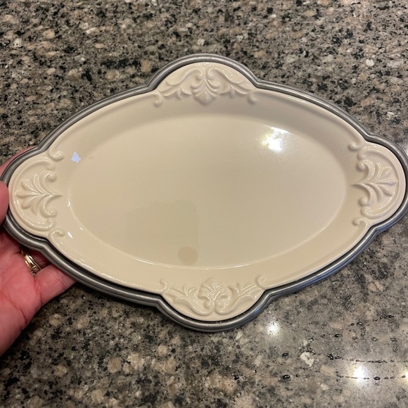 Lenox Cream and Gray Decorative Platter - Picture 1 of 6
